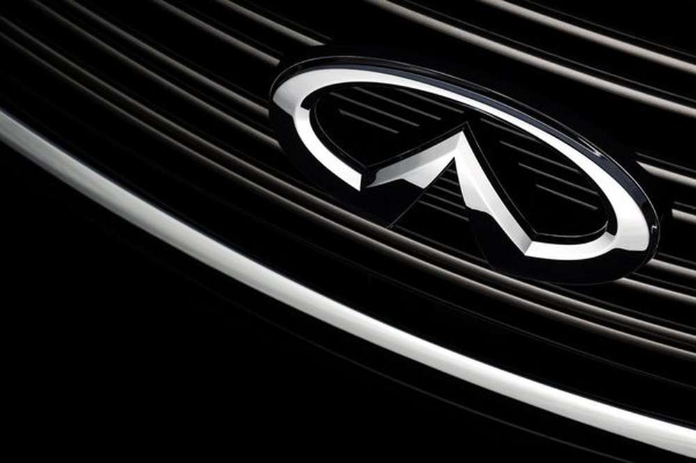 Неизвестный автомобиль Infiniti: первое фото