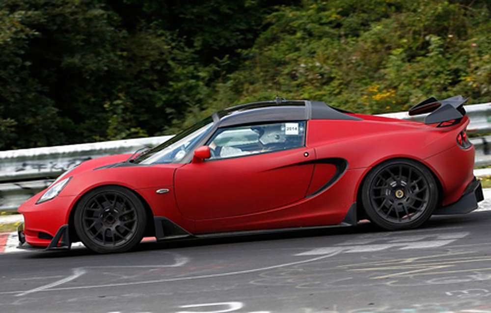 Lotus вывел на тесты дорожную версию гоночного Elise