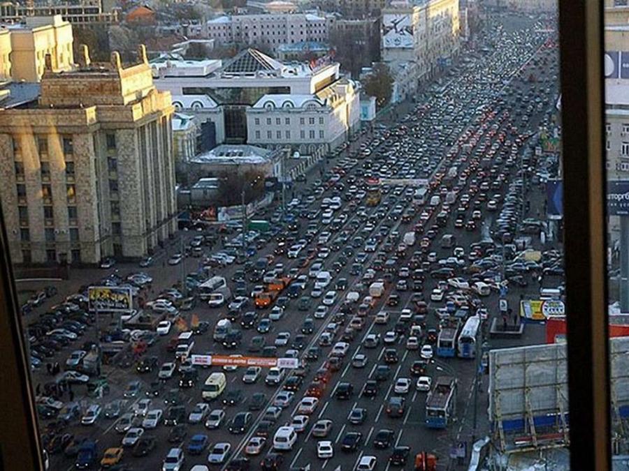 Почему в москве пробки