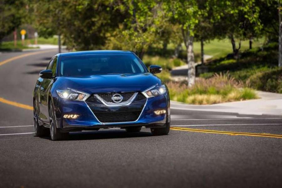 Новый Nissan Maxima: быстрее и дешевле BMW 3-Series