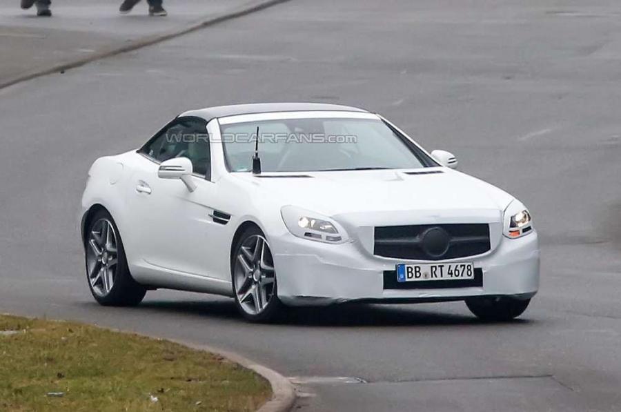 Преемник Mercedes-Benz SLK получит новый турбомотор