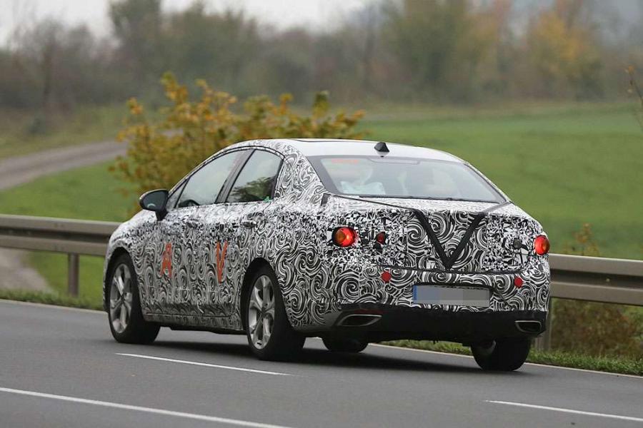 Первые шпионские фотографии Buick Verano 2016
