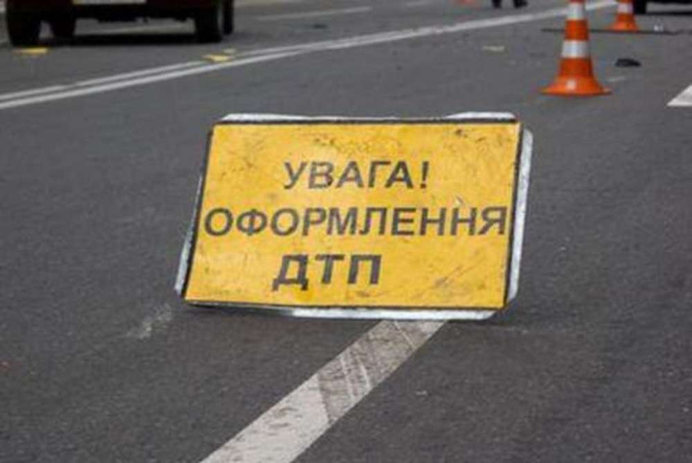Авария остановила движение в центре Баку