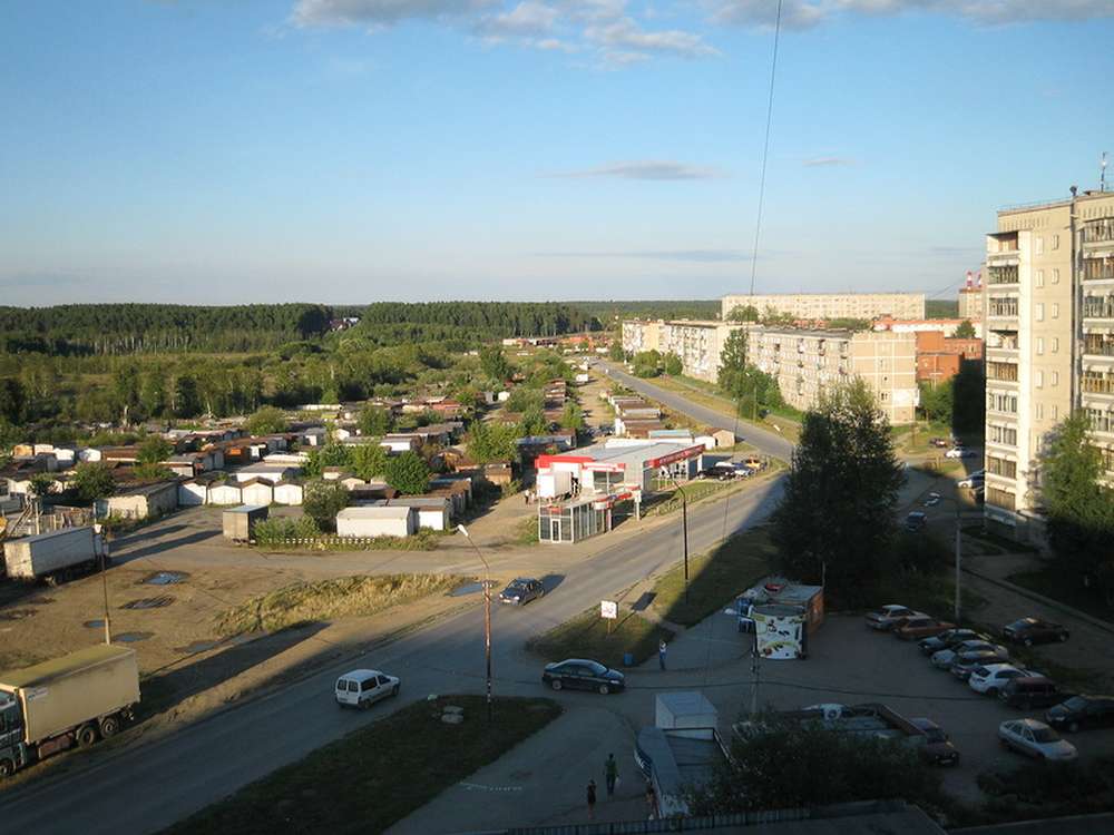 Улицу Латвийская в Екатеринбурге реконструируют и сделают четырехполосной