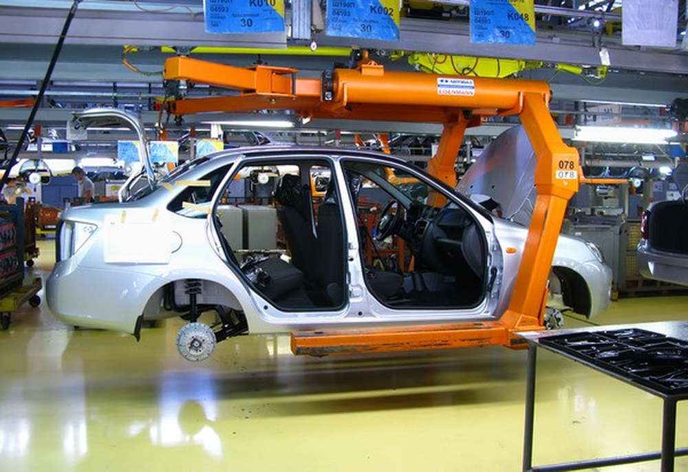 АвтоВАЗ прекращает прием на работу новых сотрудников