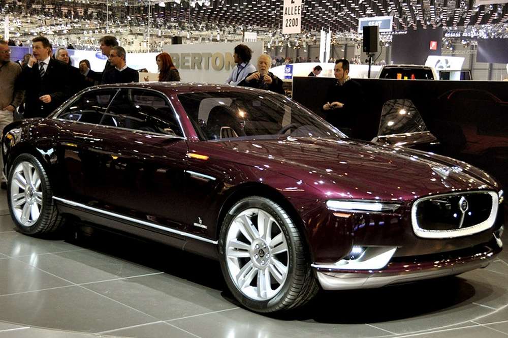 Обновленный Jaguar XJ замечен на тестах без камуфляжа