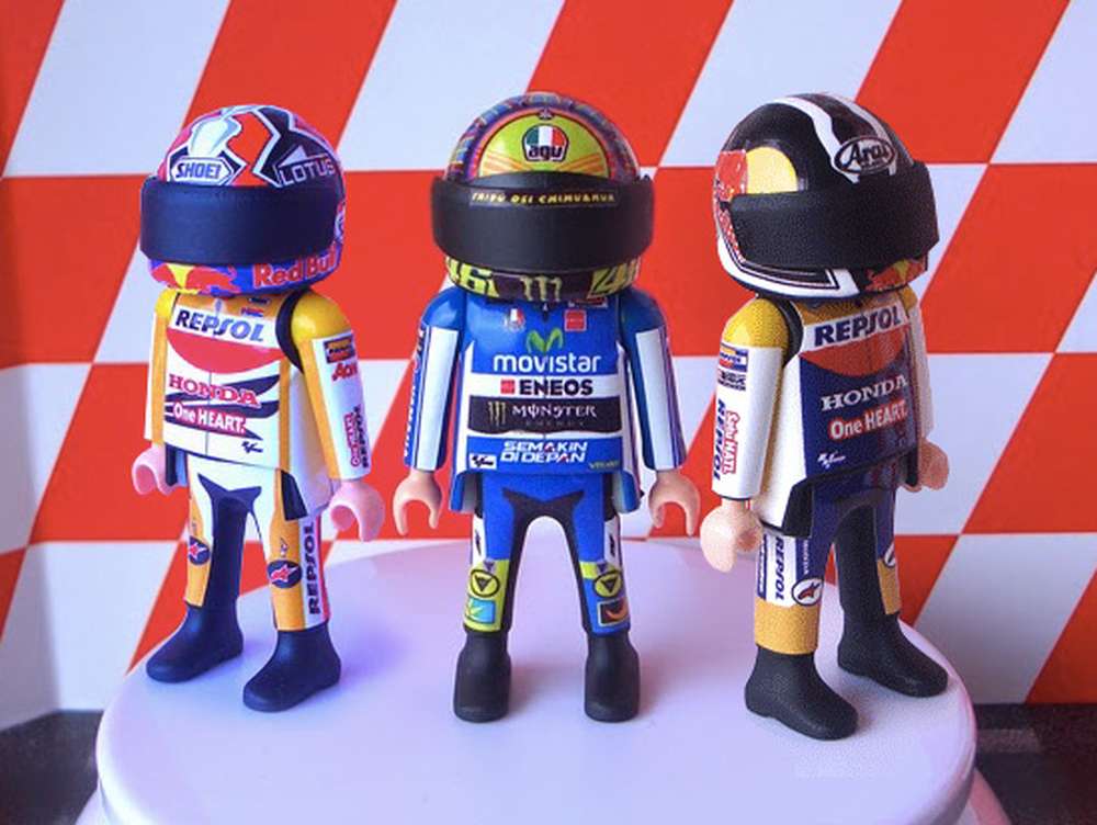 В Playmobil появились пилоты MotoGP