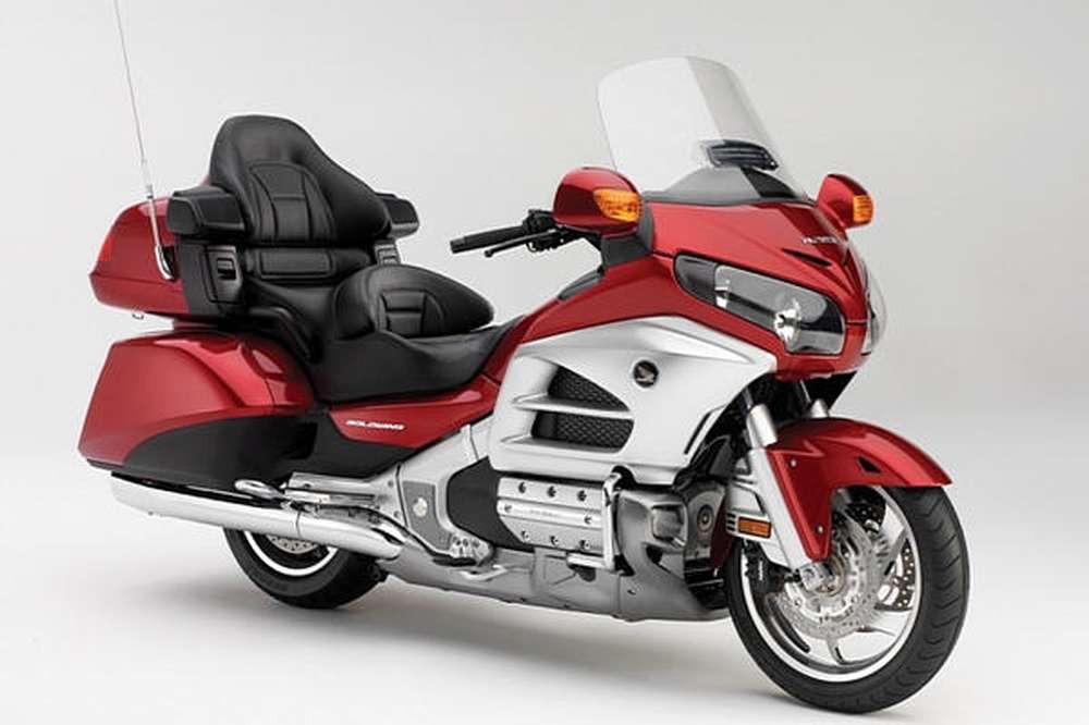 Компания Honda отзывает 126 000 мотоциклов Gold Wing