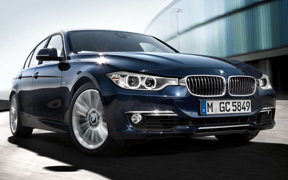 BMW готовит обновленную «тройку» и её plug-in гибридную модификацию