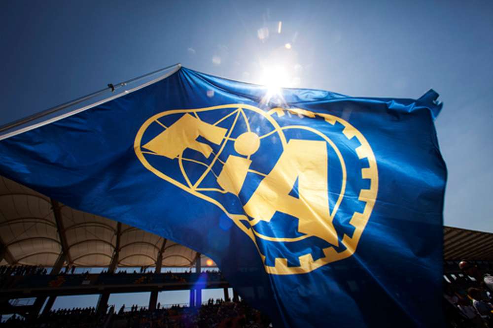 Поправки в регламенте FIA