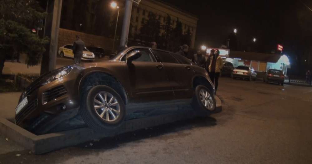 Олимпийская чемпионка Майя Манеза попала в ДТП в Алматы