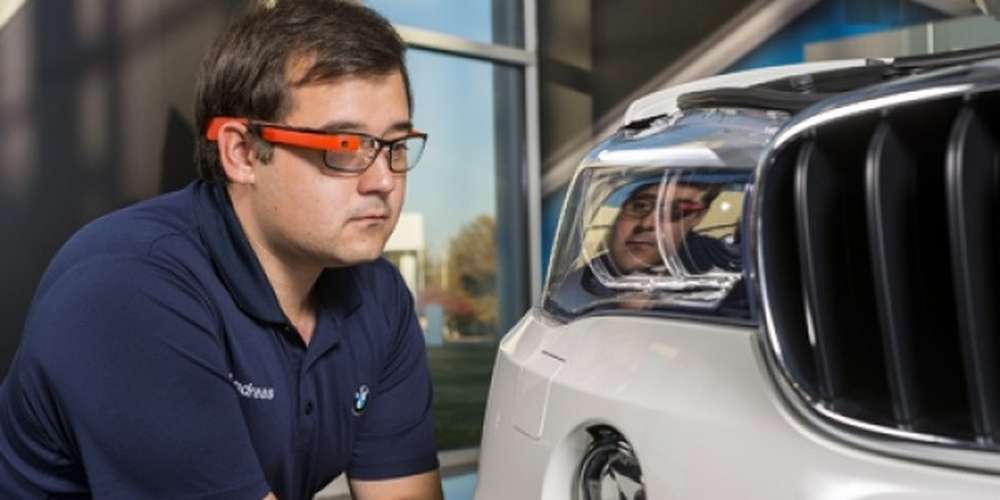 Рабочим завода BMW в США выдали очки Google Glass